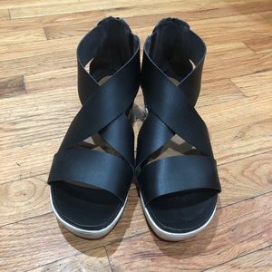 Women’s Hummingbird Ankle Strap Sandals